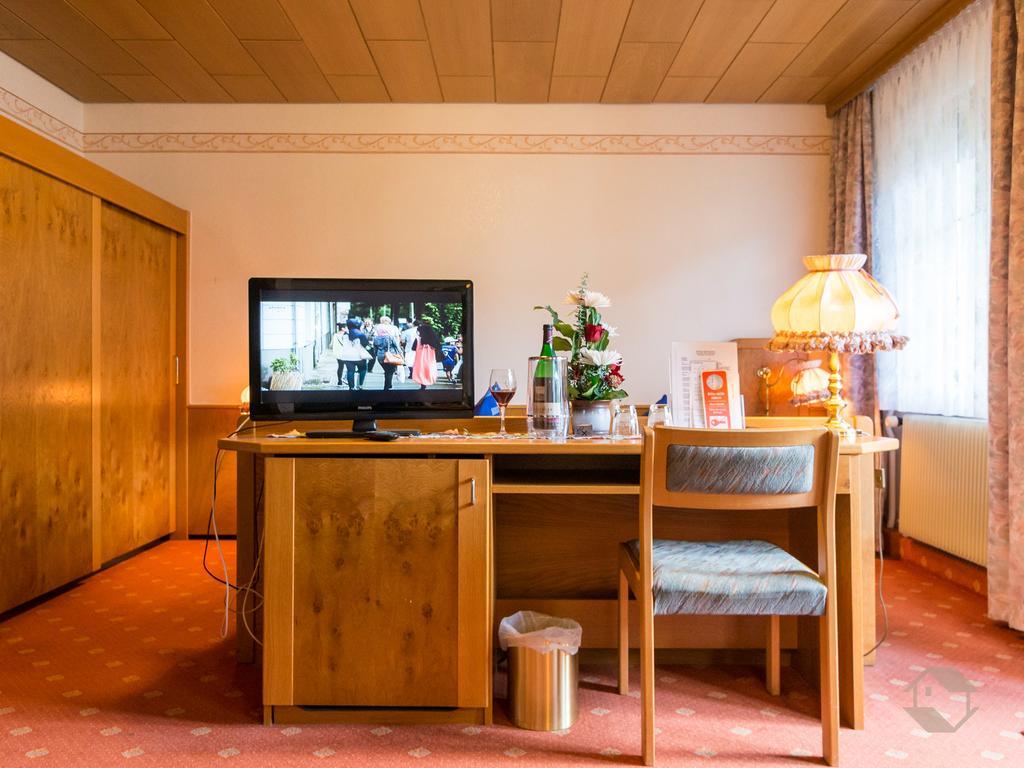 Hotel Restaurant Alte Linde บาดวิลด์บาด ภายนอก รูปภาพ